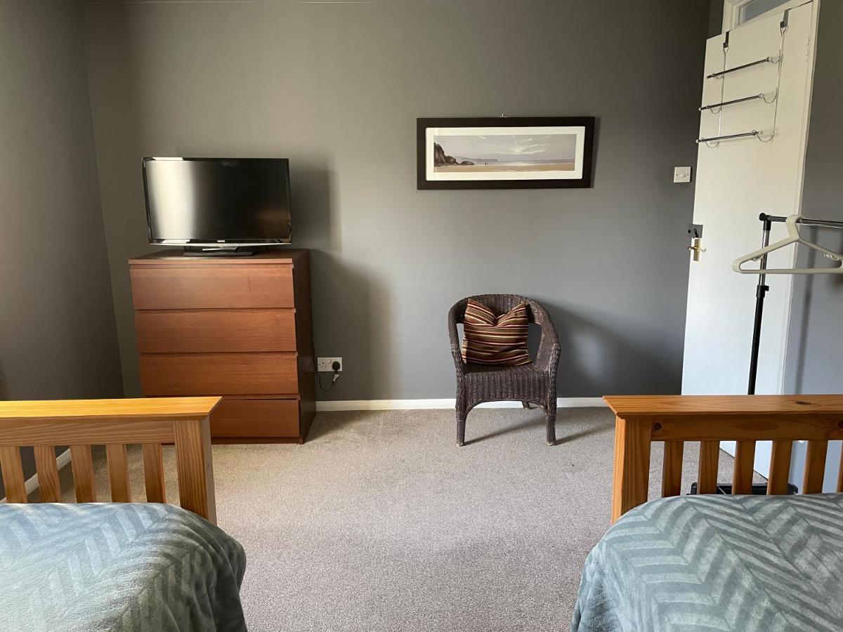 The Number Eleven Apartment Kilmuir  Esterno foto