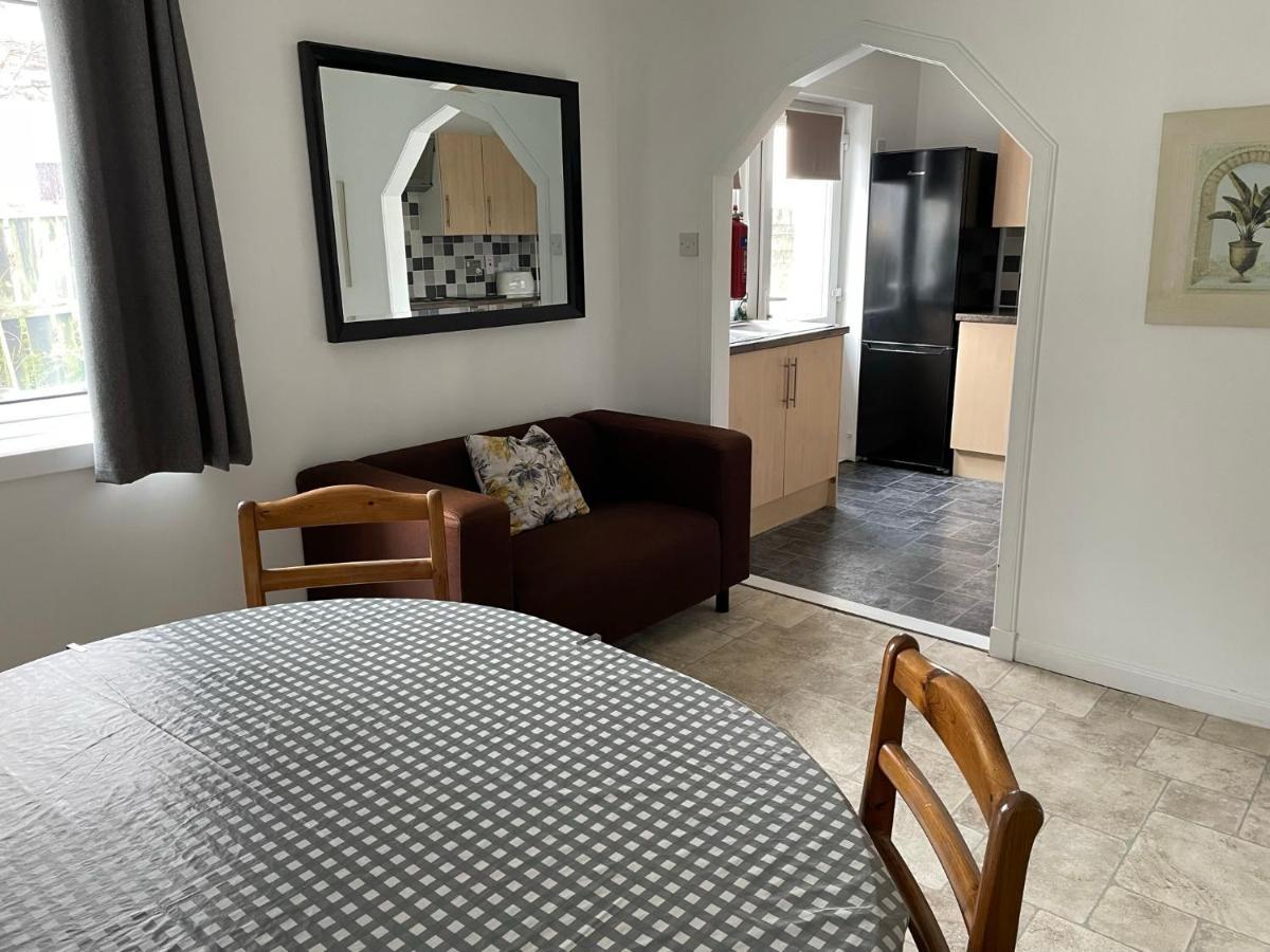 The Number Eleven Apartment Kilmuir  Esterno foto